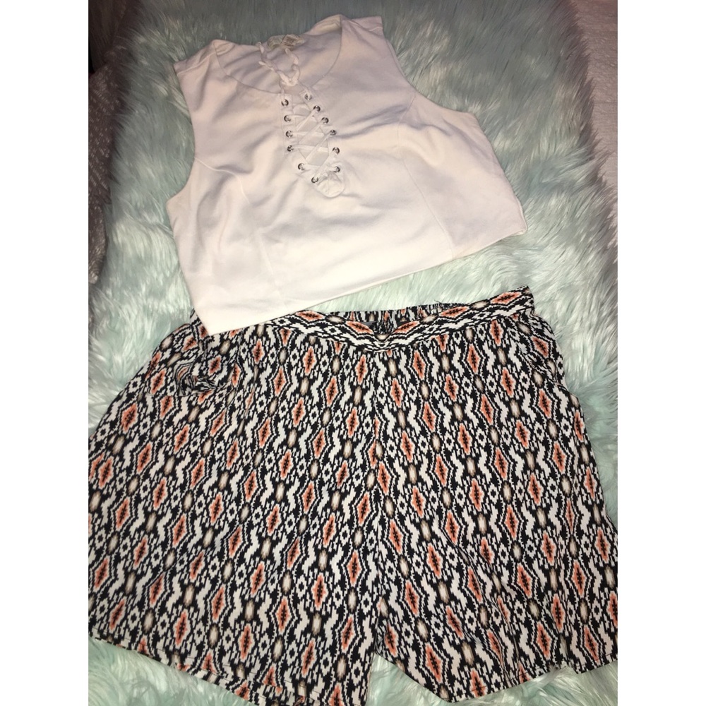 Pattern Shorts - Picture 4 of 4